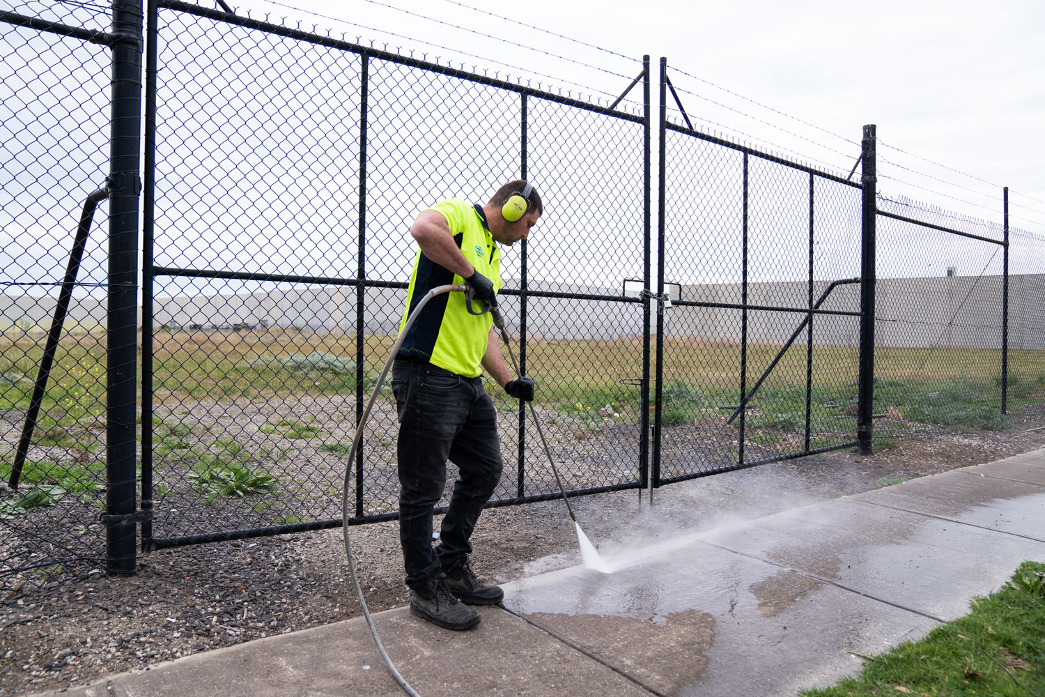 360 Pressure Cleaning Staff