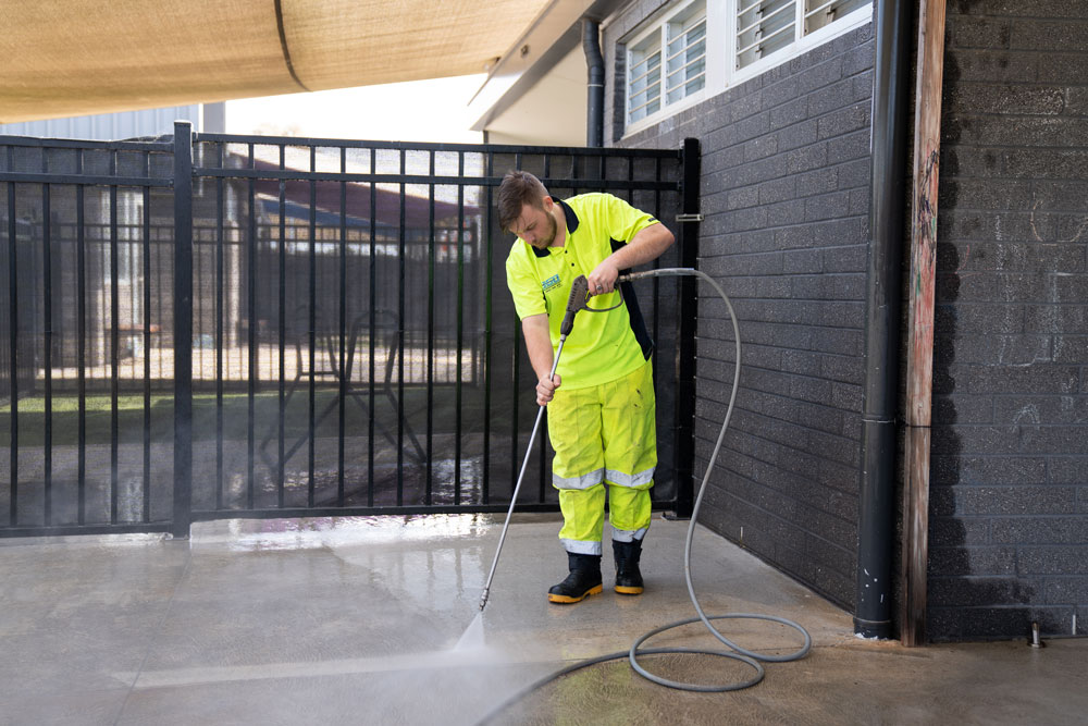 360 Pressure Cleaning Staff